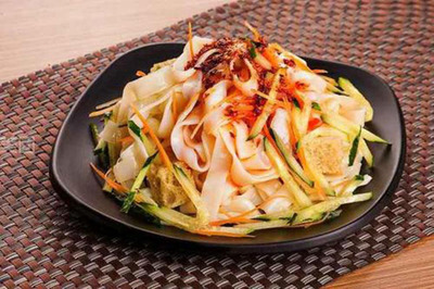 馬裔涼皮 傳統美食的創新加盟之路